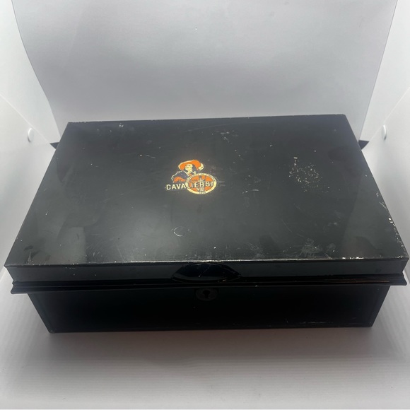 Vintage metal black box with handles - Picture 11 of 11